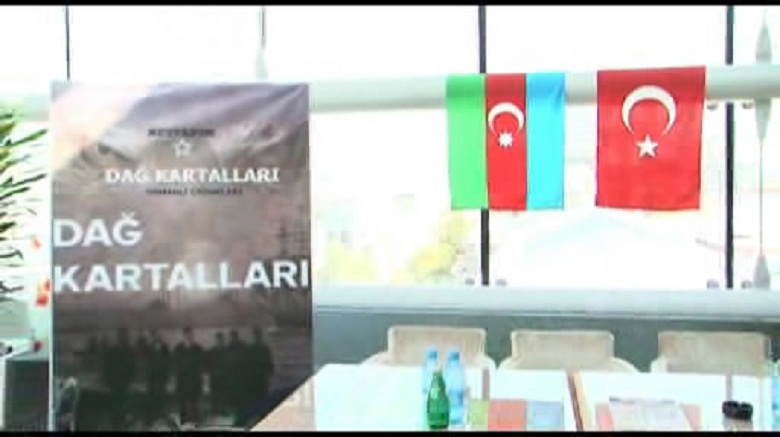 Azərbycanın tarixi qəhrəmanları eyni serialda